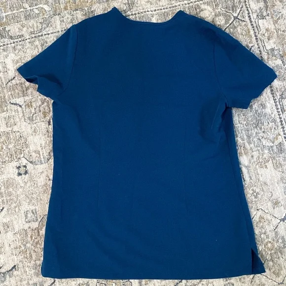 Figs scrub top - Picture 2 of 3